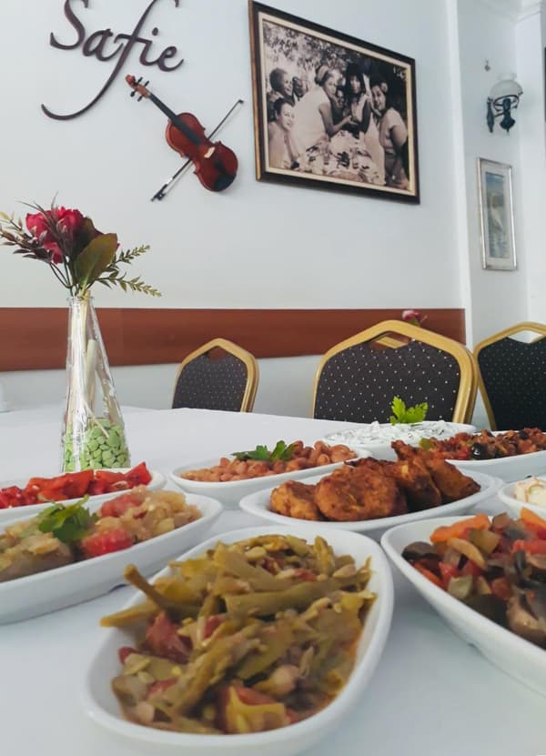 Safie Meyhane - 23. Fotoğraf Safie Meyhane - 23. Fotoğraf