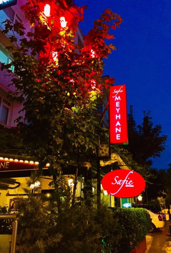 Safie Meyhane - 1. Fotoğraf Safie Meyhane - 1. Fotoğraf