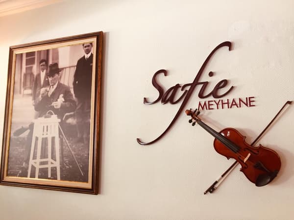 Safie Meyhane - 3. Fotoğraf Safie Meyhane - 3. Fotoğraf