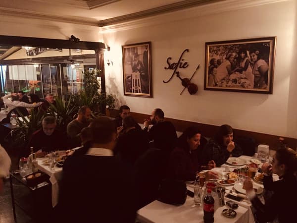 Safie Meyhane - 15. Fotoğraf Safie Meyhane - 15. Fotoğraf