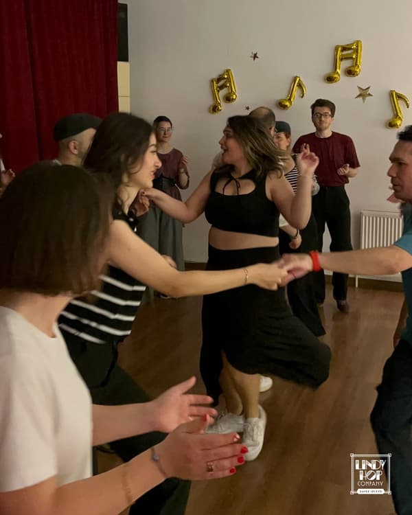 Lindy Hop Company - 11. Fotoğraf Lindy Hop Company - 11. Fotoğraf