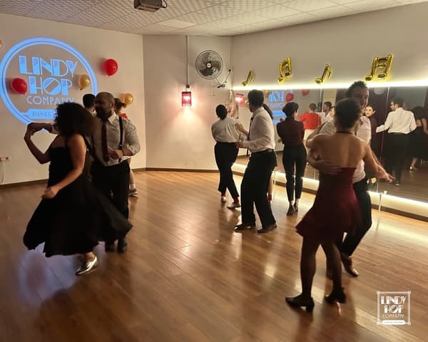 Lindy Hop Company  - 12. Fotoğraf
