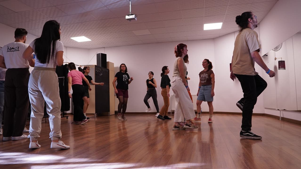 Lindy Hop Company  - 2. Fotoğraf